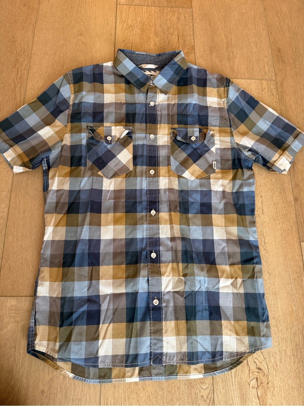 Vans Men's Short Sleeve Plaid Button-Up Shirt in Blue and Tan
